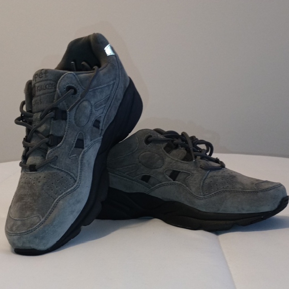 Propét Hiking/Walking/Stability Boot NWOT Grey Leather Size 9.5